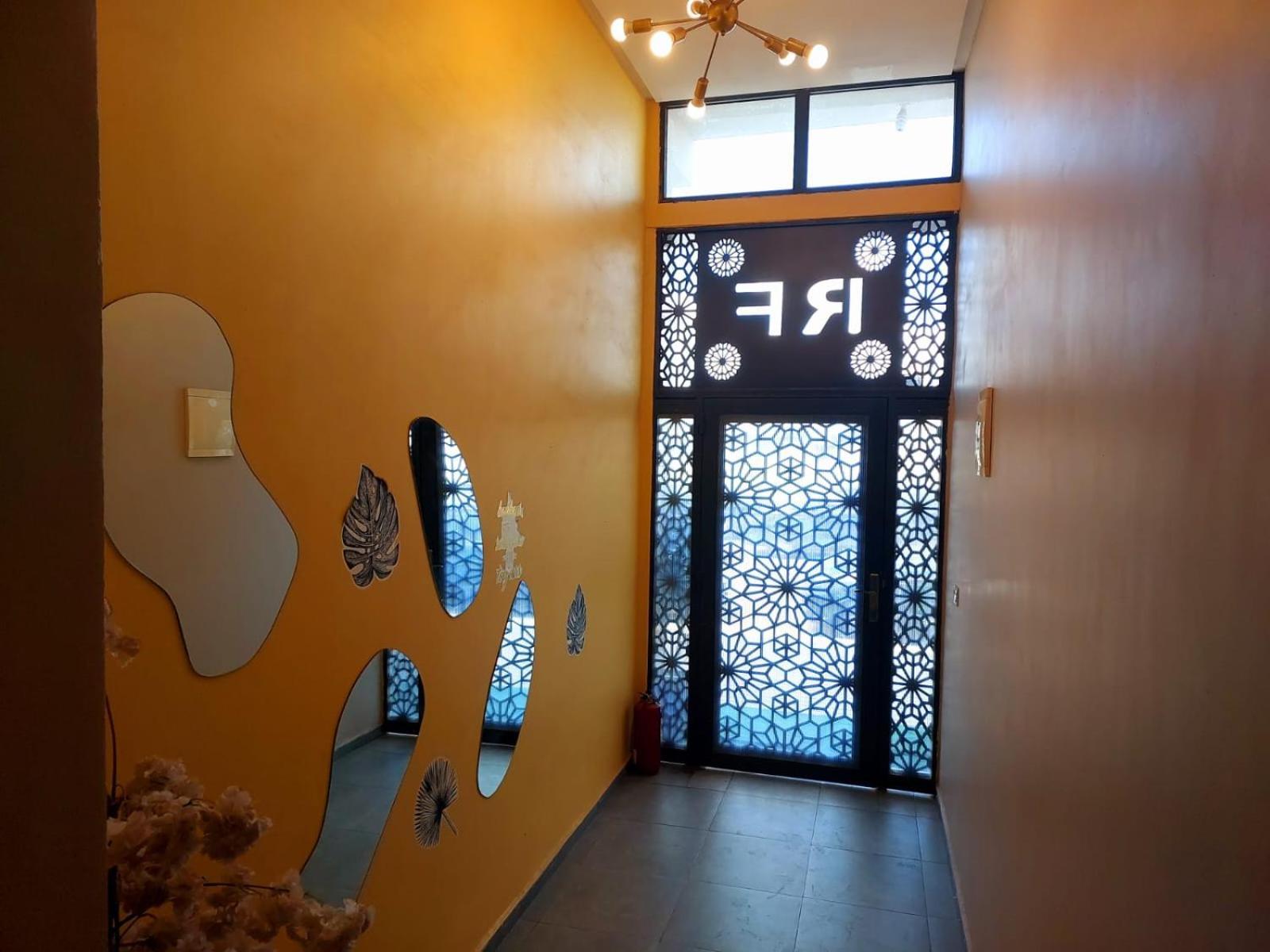 Beautiful Apartment Next To Airport Mohamed V Derroua ภายนอก รูปภาพ